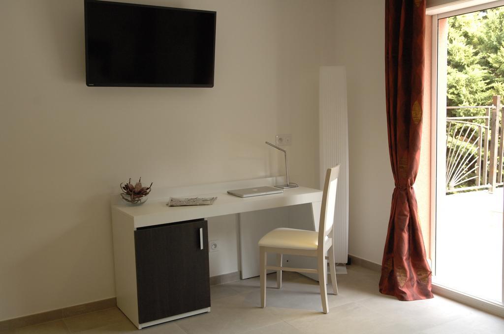 The Originals City, Hotel Les Bastides Du Gapeau Solliès-Toucas Zimmer foto